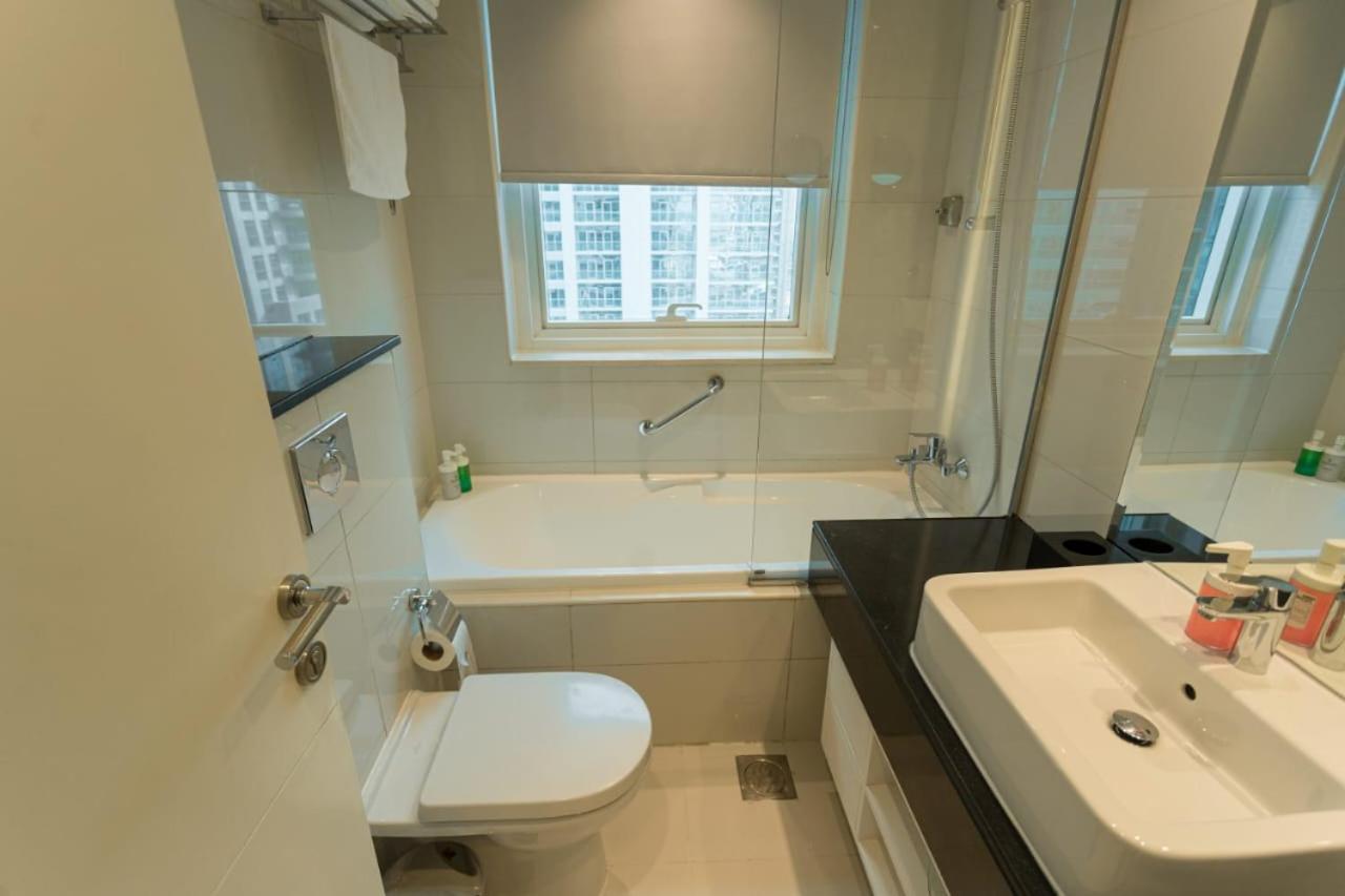 Waterfront Downtown- Damac Maison Canal View Dubai Esterno foto